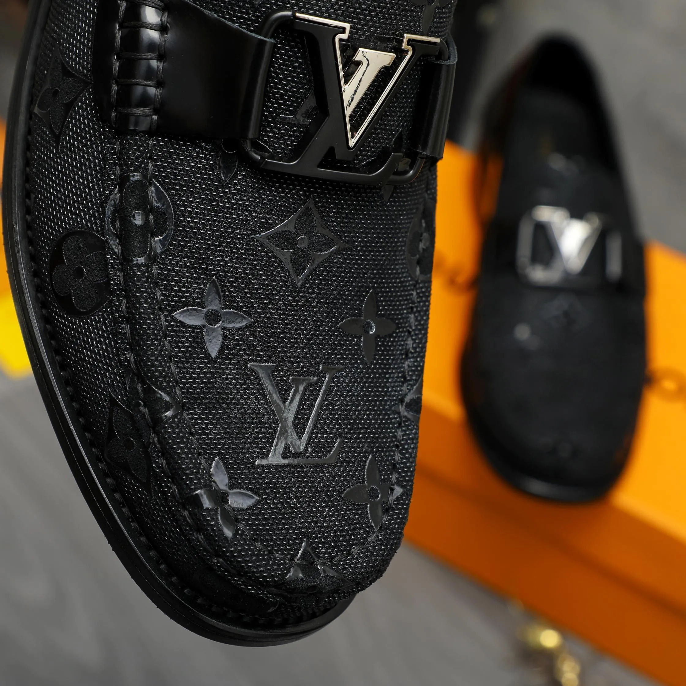 Men's shoes 💰p460 Product trademark: LV "Louis Vuitton" business slip-on leather shoes Regular size: 39-45 (45 is custom-made and non-returnable) Product materials: Selected embossed cowhide upper, cowhide lining, original rubber outsole